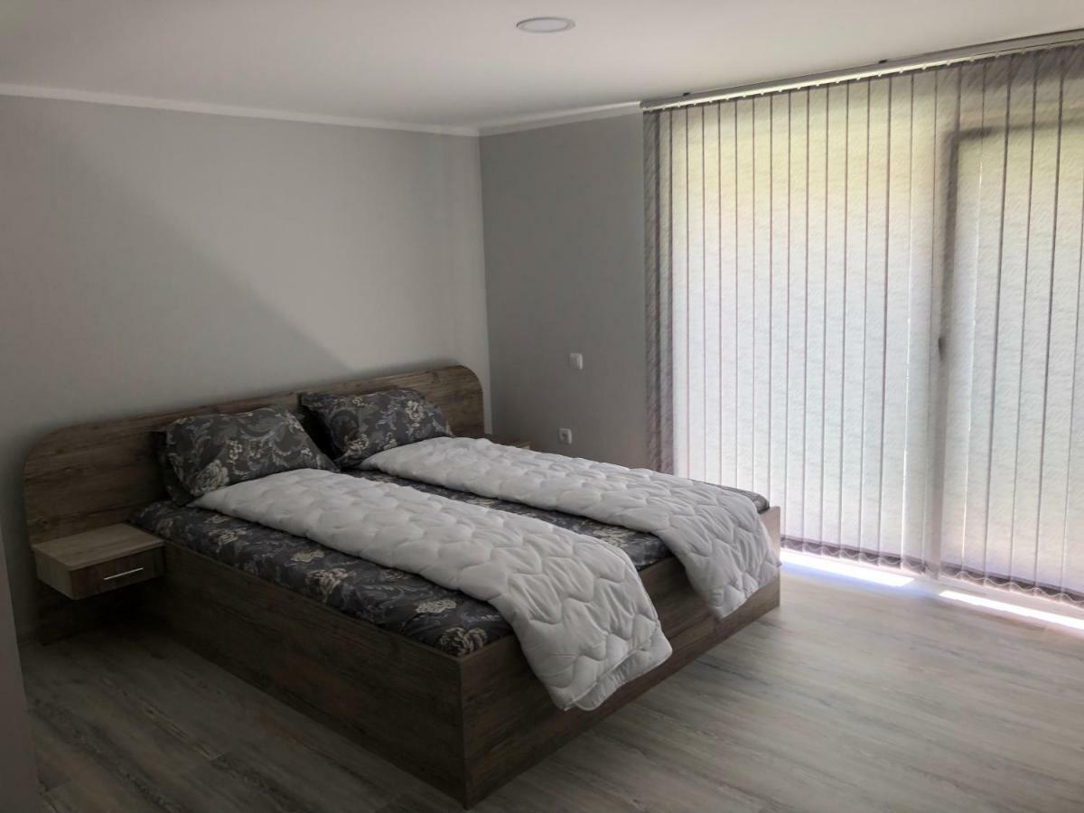 Guest House Rest ساباريفا بانيا المظهر الخارجي الصورة