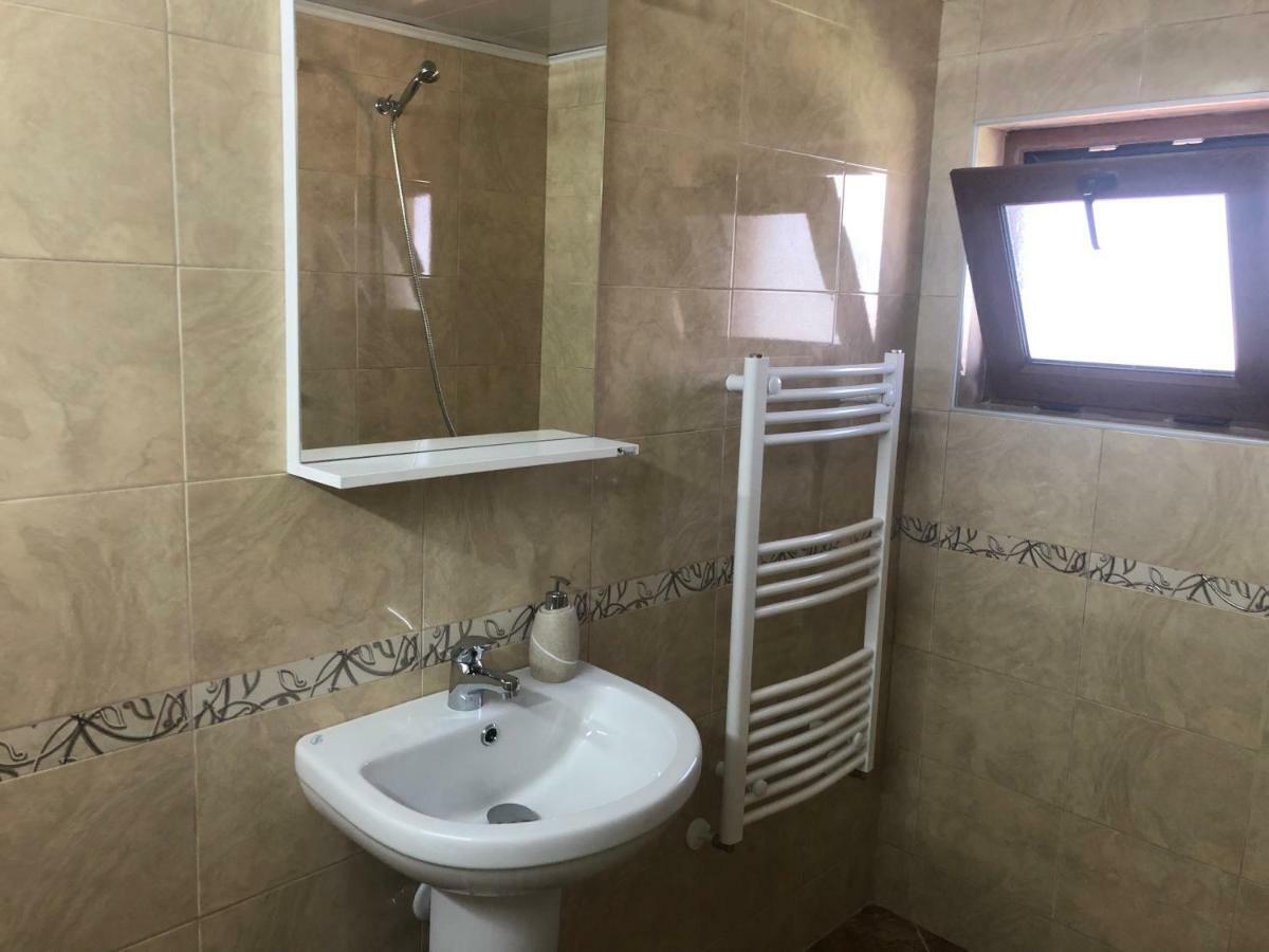 Guest House Rest ساباريفا بانيا المظهر الخارجي الصورة